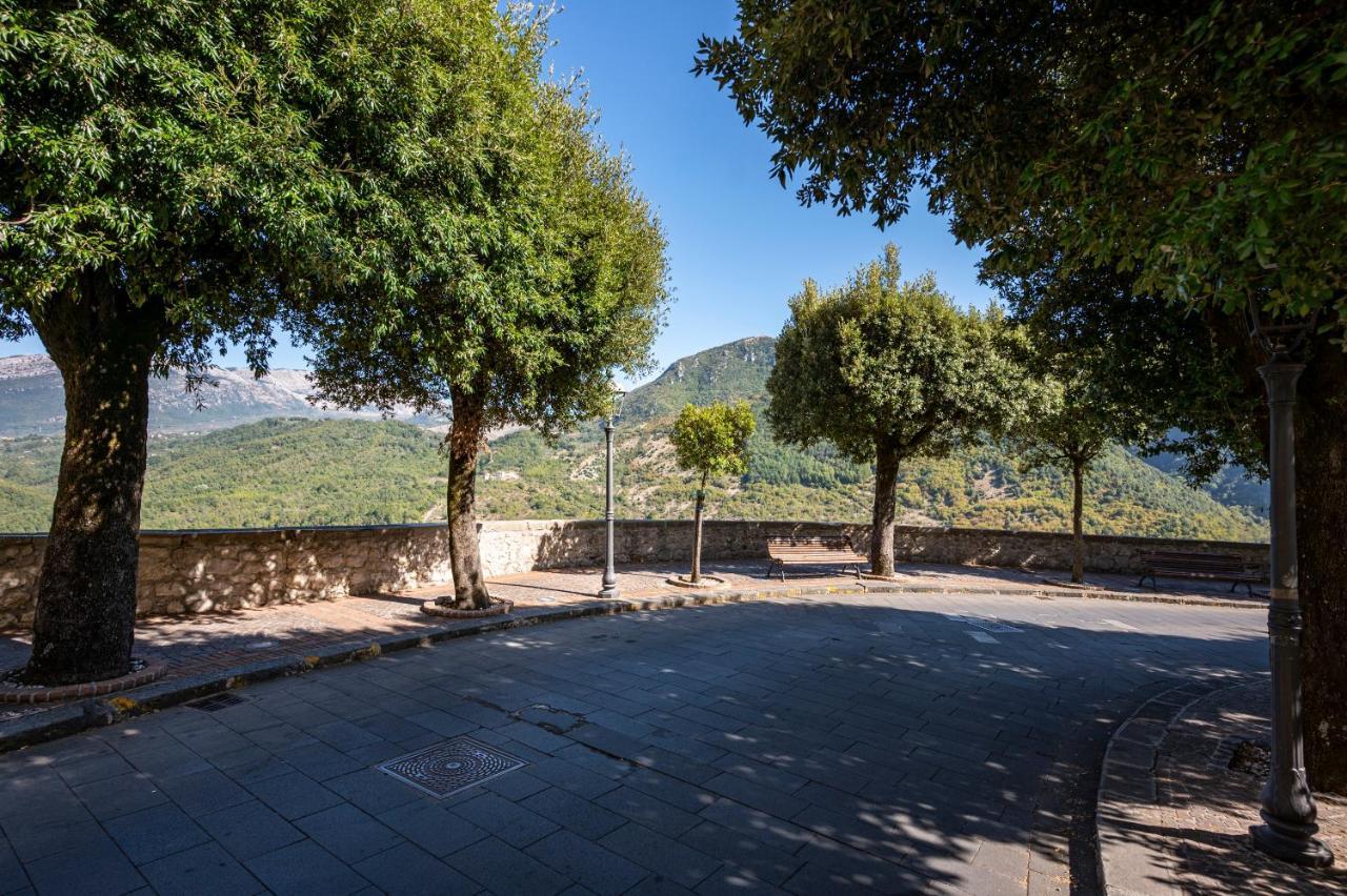 Piazza Laurino Apartments Basic Excursions Alto Cilento Cammino Giubilare Di Santelena Exterior photo