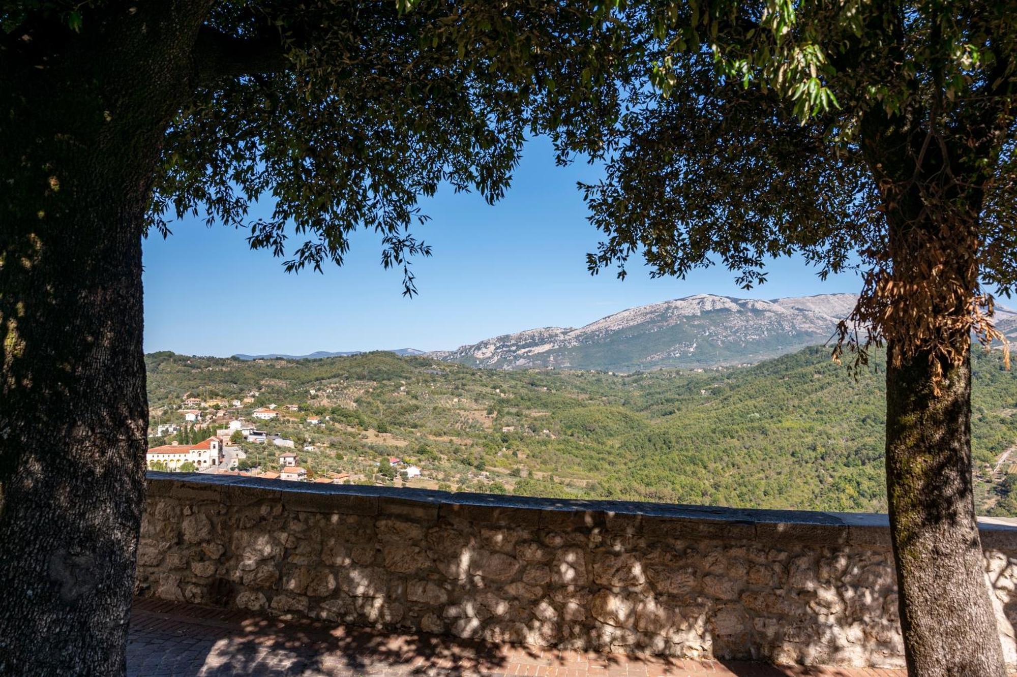 Piazza Laurino Apartments Basic Excursions Alto Cilento Cammino Giubilare Di Santelena Exterior photo