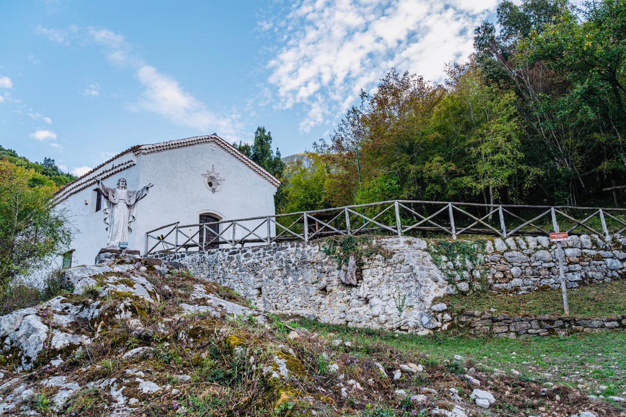 Piazza Laurino Apartments Basic Excursions Alto Cilento Cammino Giubilare Di Santelena Exterior photo