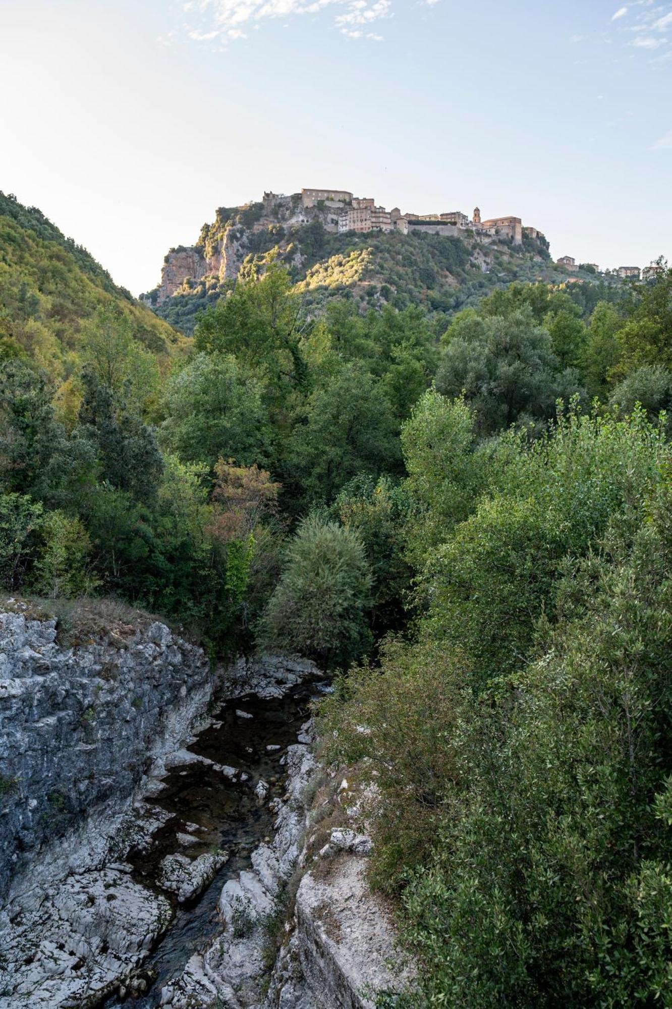 Piazza Laurino Apartments Basic Excursions Alto Cilento Cammino Giubilare Di Santelena Exterior photo