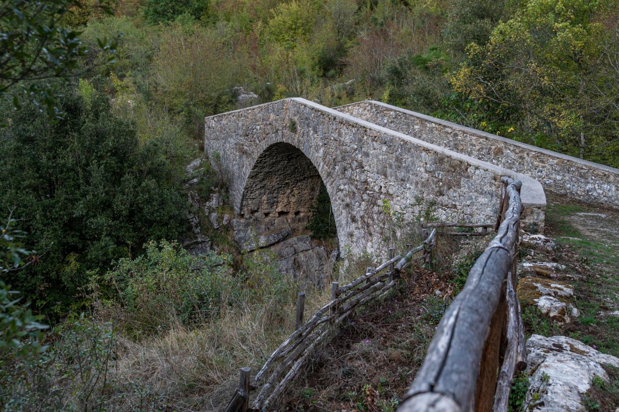 Piazza Laurino Apartments Basic Excursions Alto Cilento Cammino Giubilare Di Santelena Exterior photo